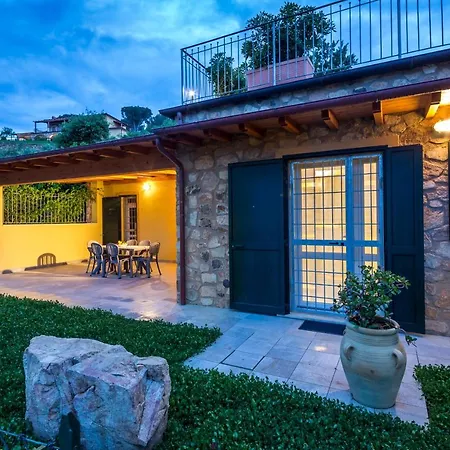 Borgo Dell'uccellaia - Smeraldo