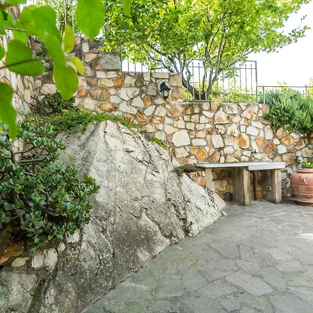 Borgo Dell'uccellaia - Smeraldo - Ametista *