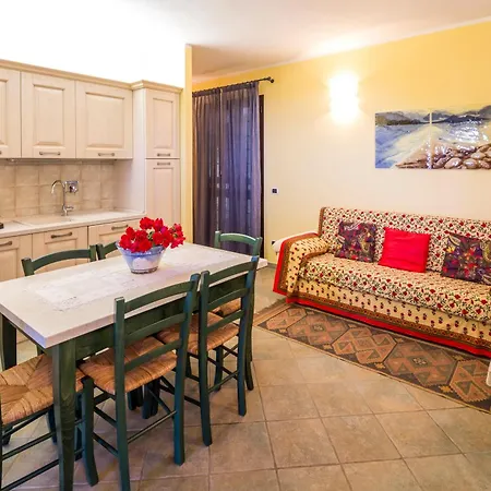 Borgo Dell'uccellaia - Smeraldo - Ametista Holiday home *